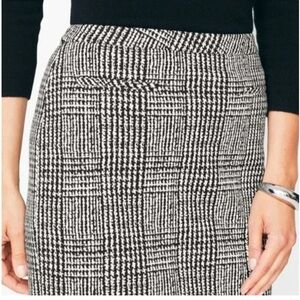 Talbots Petites  Black and White Pencil Skirt- worn about 5x perfect work skirt.